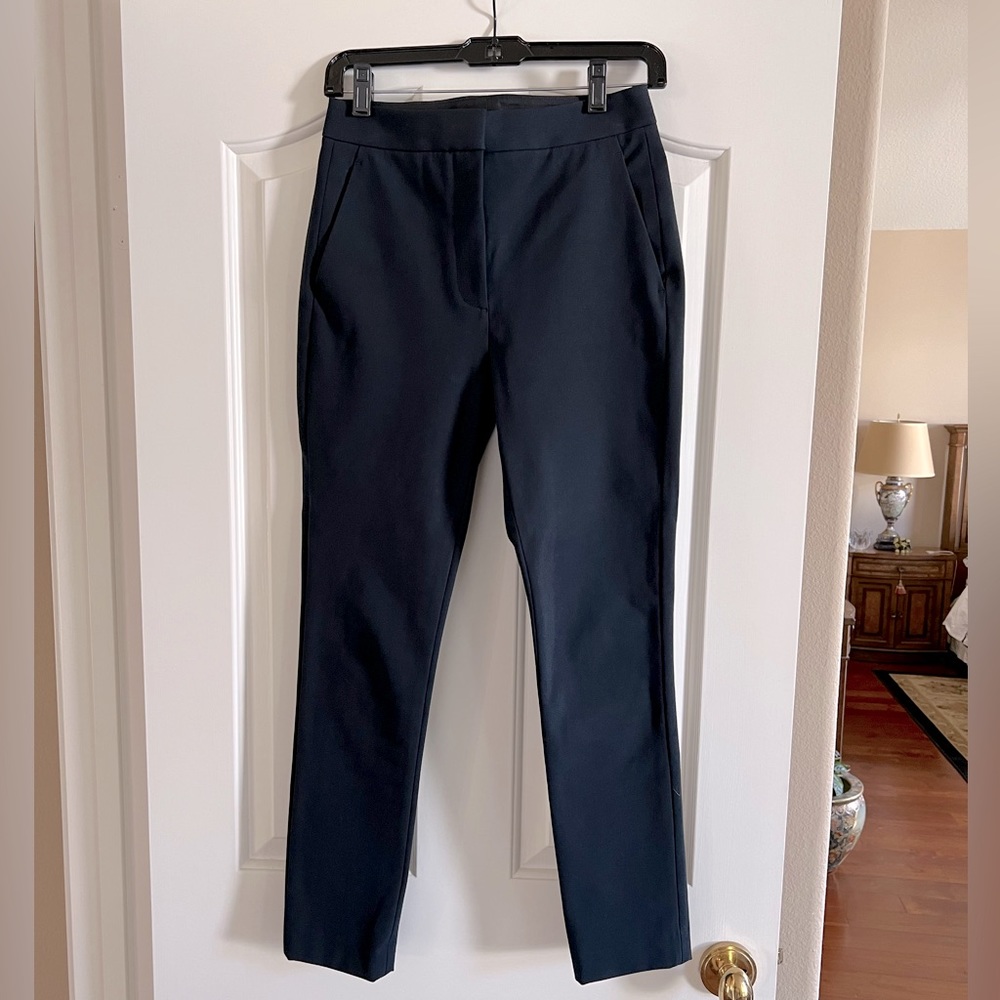 rag & bone New York Navy ankle length, fitted trouser style pants.